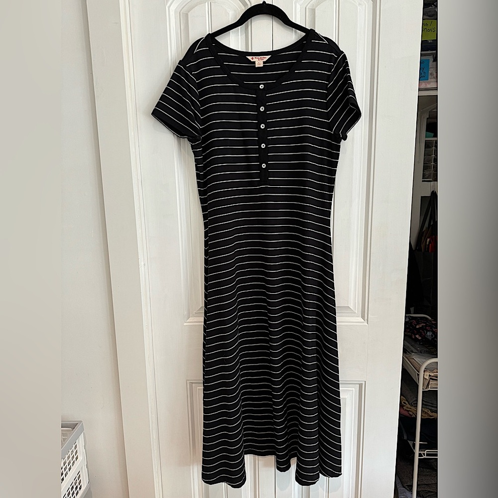 Black and white striped Brooks Brothers maxi dress size L like new